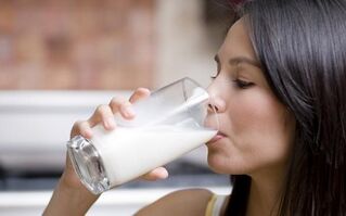 Az ivó étrend menük tartalmaznak alacsony zsírtartalmú tejet